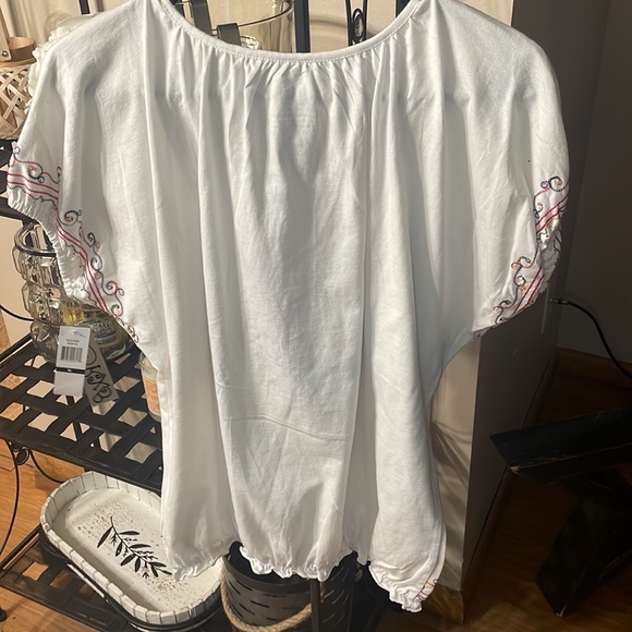 RXB women’s embroidered shirt, medium, elastic arms and hem - Picture 4 of 5